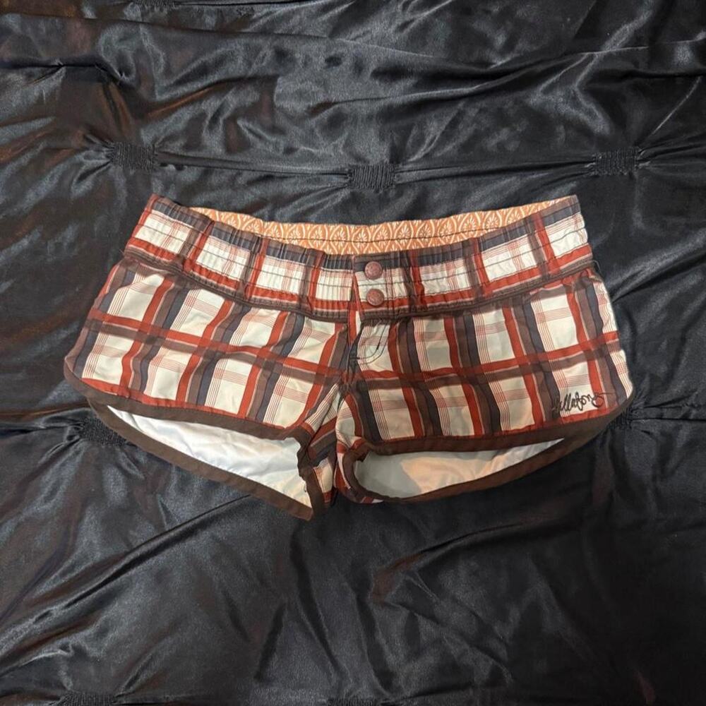 Billabong y2k creme and brown board shorts